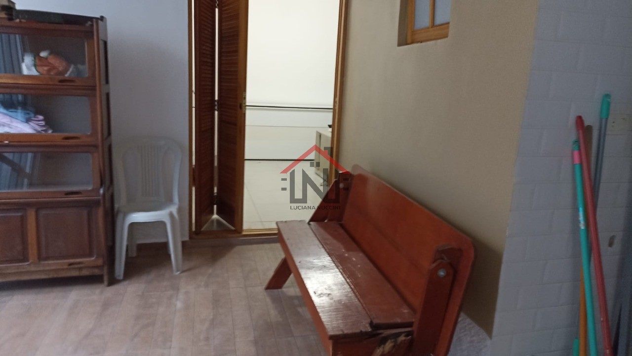 Excelente oportunidade: Casa à venda ou locação em São Paulo-SP, Indianópolis, com 3 quartos, 1 suíte, 2 salas, 2 banheiros, 1 vaga de garagem e 120m².