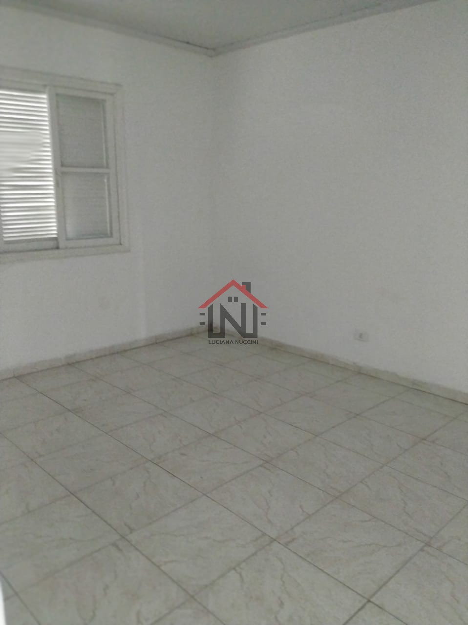 Imperdível oportunidade: Casa à venda em São Paulo-SP, Vila Liviero, 4 quartos, 1 sala, 3 banheiros, 1 vaga, 130m².