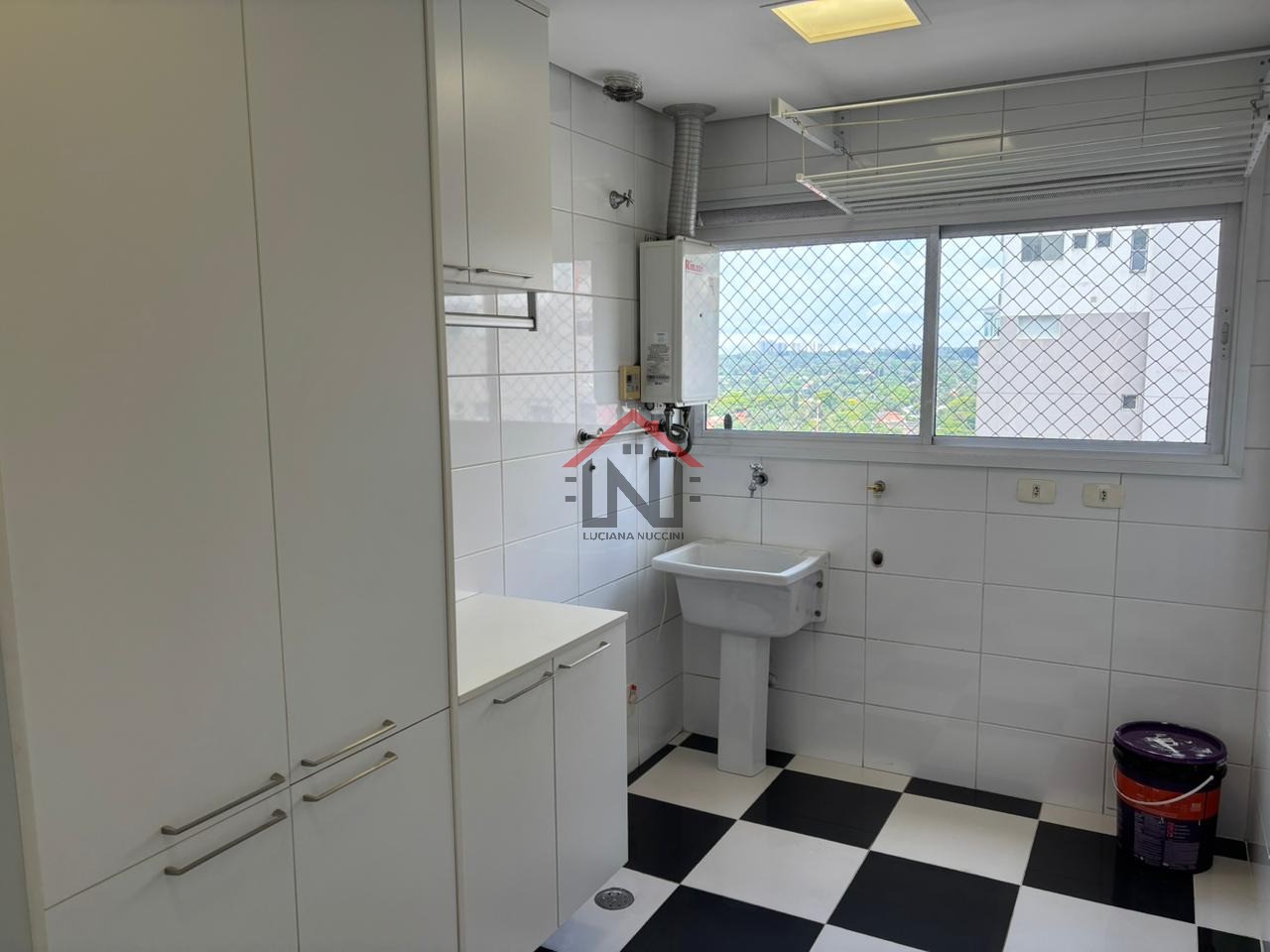 Apartamento Industrial de Luxo no Campo Belo - 4 Quartos, 4 Suítes, 6 Banheiros, 4 Vagas, 223m² - Venda ou Locação em SP