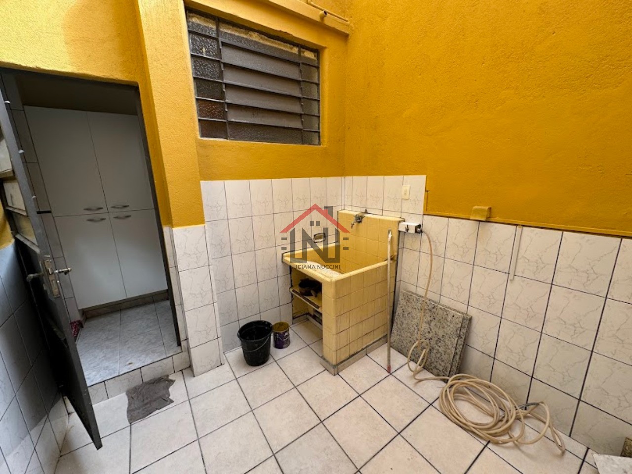 Casa à Venda em São Paulo-SP, Bela Vista: 3 Quartos, 1 Sala, 2 Banheiros, 1 Vaga de Garagem, 131m². Venha conhecer!