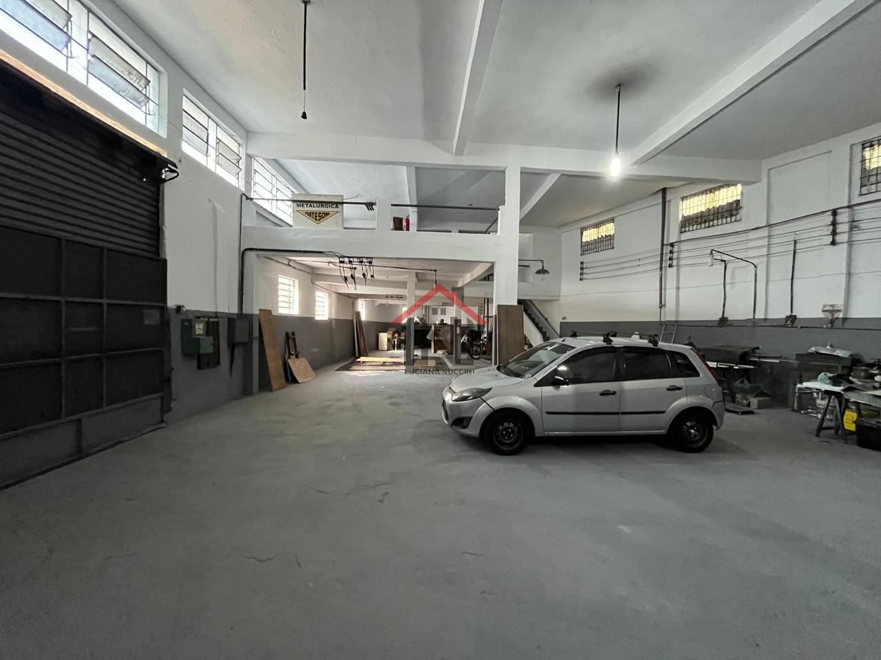 Galpão Comercial de Alto Padrão para Locação na Vila Prudente, São Paulo-SP: 4 Salas, 4 Banheiros, 689,00 m² de Área.