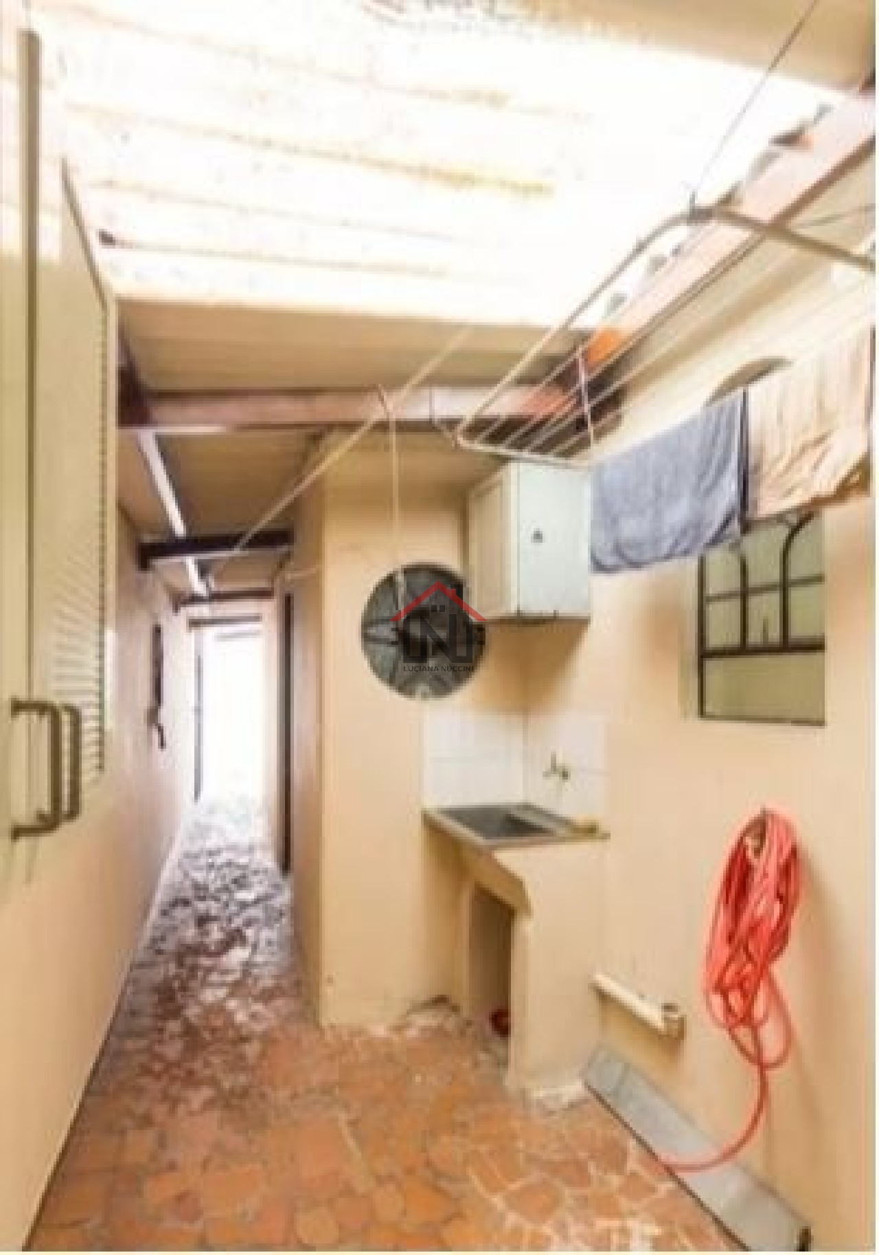 Imperdível: Casa à venda em São Paulo-SP, bairro Jabaquara - 2 quartos, 1 suíte, 1 sala, 4 banheiros, 3 vagas, 115m²
