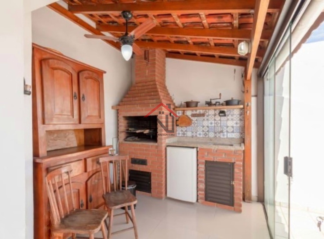 Imperdível Apartamento à Venda em São Paulo-SP - Vila Dom Pedro I: 3 Quartos, 1 Suíte, 1 Sala, 2 Banheiros, 3 Vagas, 189m²