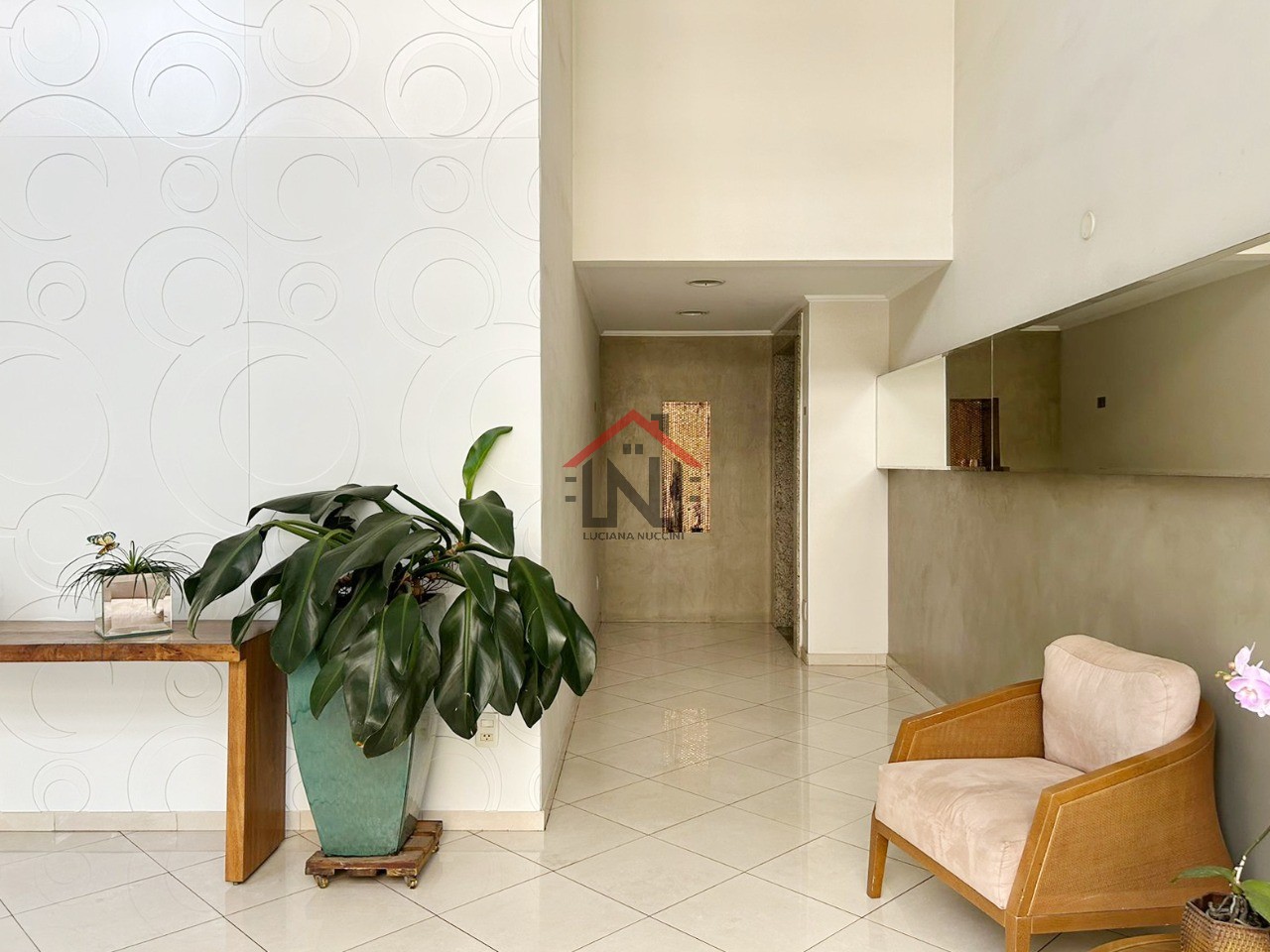 Apartamento para locação na Vila Mariana, São Paulo-SP: 1 quarto, 1 banheiro, 1 vaga, 45m² de área. Venha conferir!