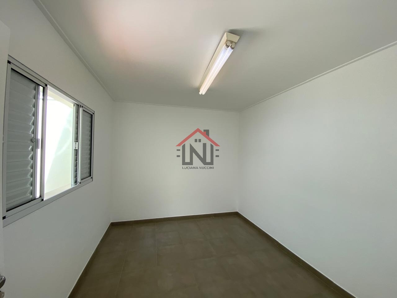 Casa para locação no Planalto Paulista, São Paulo-SP: 2 quartos, 1 sala, 2 banheiros, 1 vaga de garagem.
