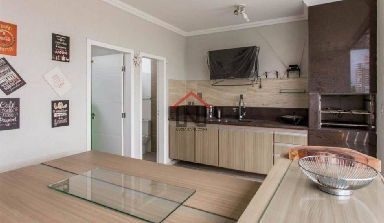 Sobrado Residencial à Venda no Ipiranga, São Paulo: 2 Suítes, 3 Salas, 2 Vagas - Imperdível Oportunidade!