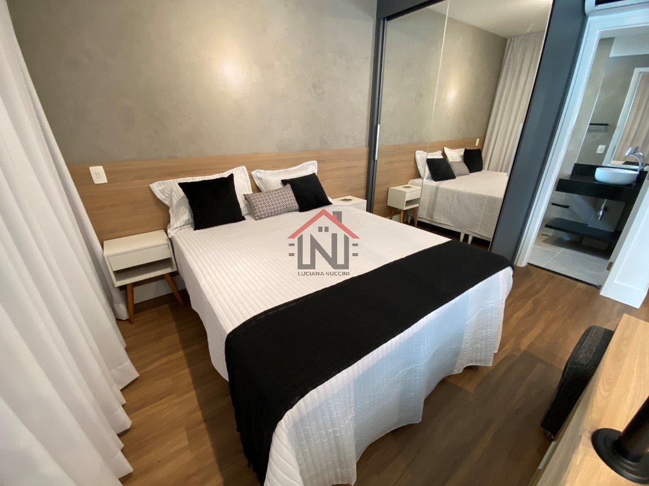 Aluguel de Apartamento de Luxo na Chácara Santo Antônio, São Paulo - 1 quarto, 1 banheiro, 2 vagas de garagem, 77m².