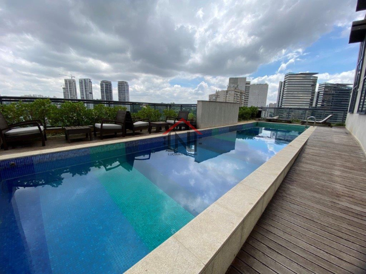 Aluguel de Apartamento de Luxo na Chácara Santo Antônio, São Paulo - 1 quarto, 1 banheiro, 2 vagas de garagem, 77m².