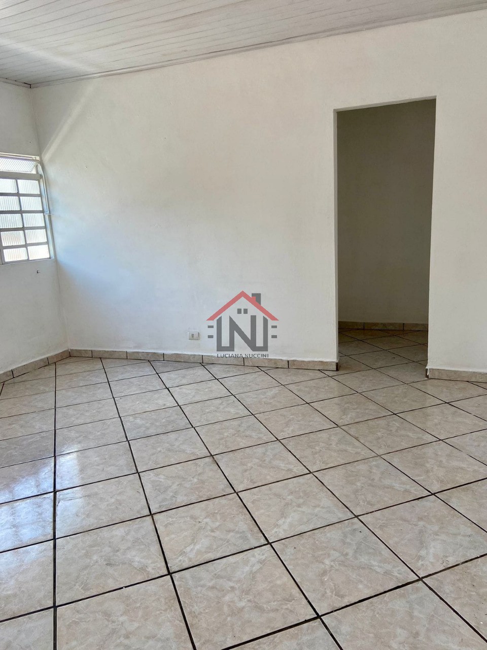 Imperdível! Casa à venda em São Paulo-SP, no Ipiranga. 4 quartos, 2 suítes, 1 sala, 3 banheiros, 2 vagas de garagem. 650m².