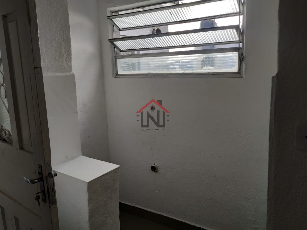 Imperdível oportunidade: Casa à venda em São Paulo-SP, Vila Liviero, 4 quartos, 1 sala, 3 banheiros, 1 vaga, 130m².