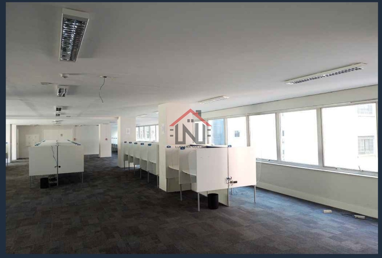Conjunto Comercial de Alto Padrão para Locação no Centro de São Paulo - 4 salas, 6 banheiros, 1 vaga de garagem, 380m²