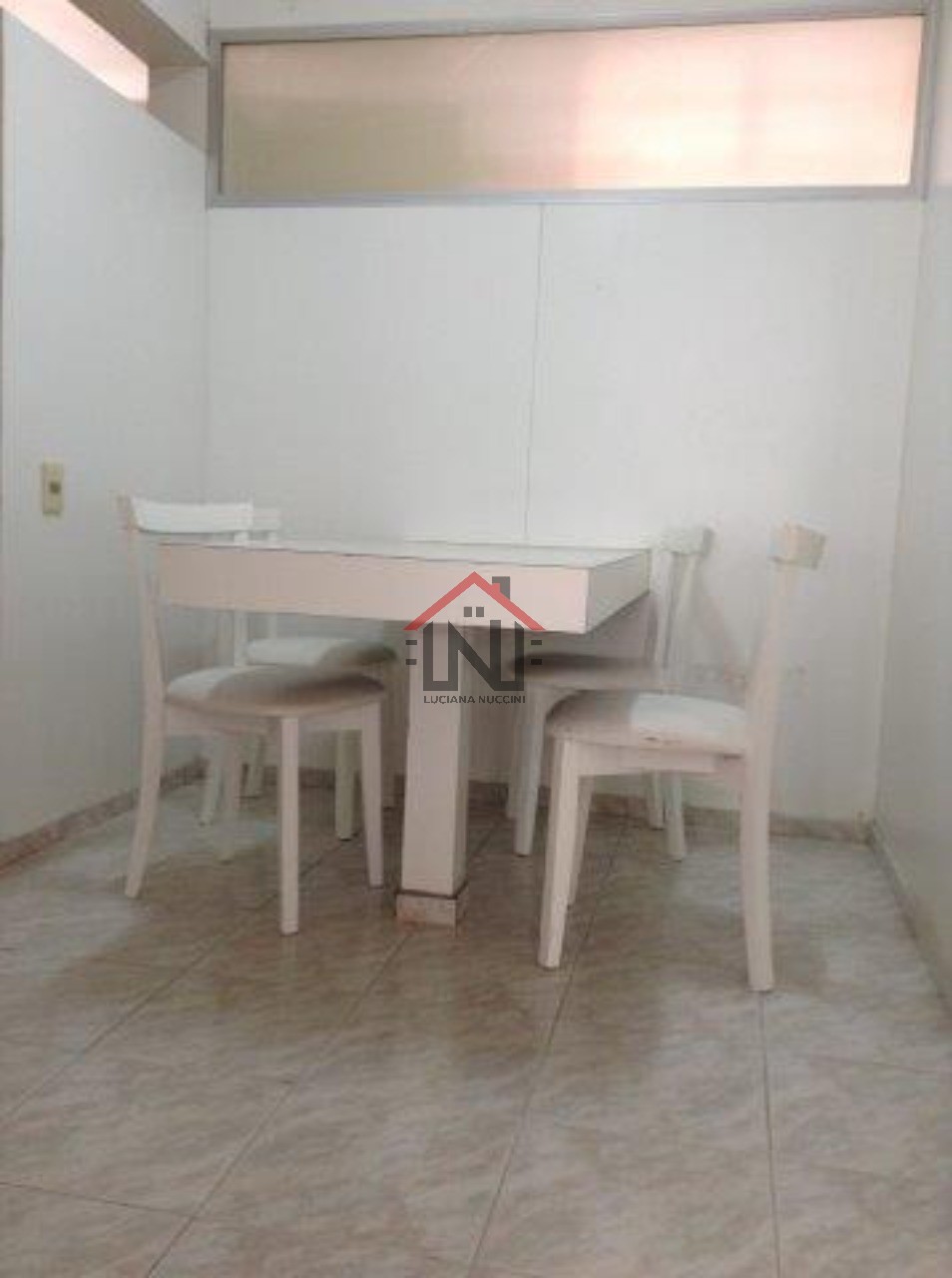 Apartamento de luxo no coração de SP: 3 quartos, 1 suite, 1 sala, 1 banheiro, 2 vagas de garagem, 170m² no Jardim Paulista!