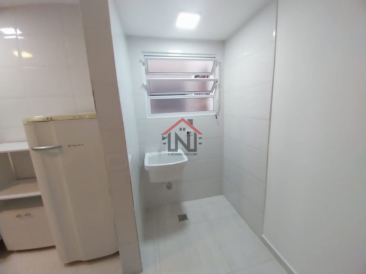 Aluguel de Apartamento com 1 Quarto e Suíte na Vila Dom Pedro I, São Paulo-SP: 35m², 2 Banheiros, Sala!
