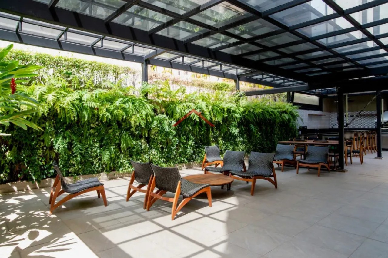 Apartamento de Luxo para Locação na Vila Uberabinha, São Paulo-SP: 3 Quartos, 3 Suítes, 1 Sala, 4 Banheiros, 2 Vagas, 195m².