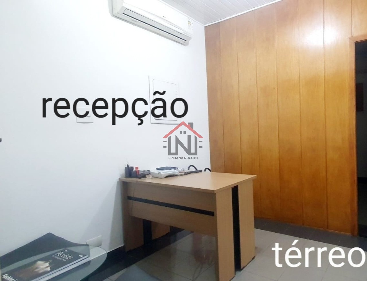 Conjunto Comercial à Venda na Vila Nova Conceição - São Paulo-SP: 2 Salas, 2 Banheiros, 92 m² de Área