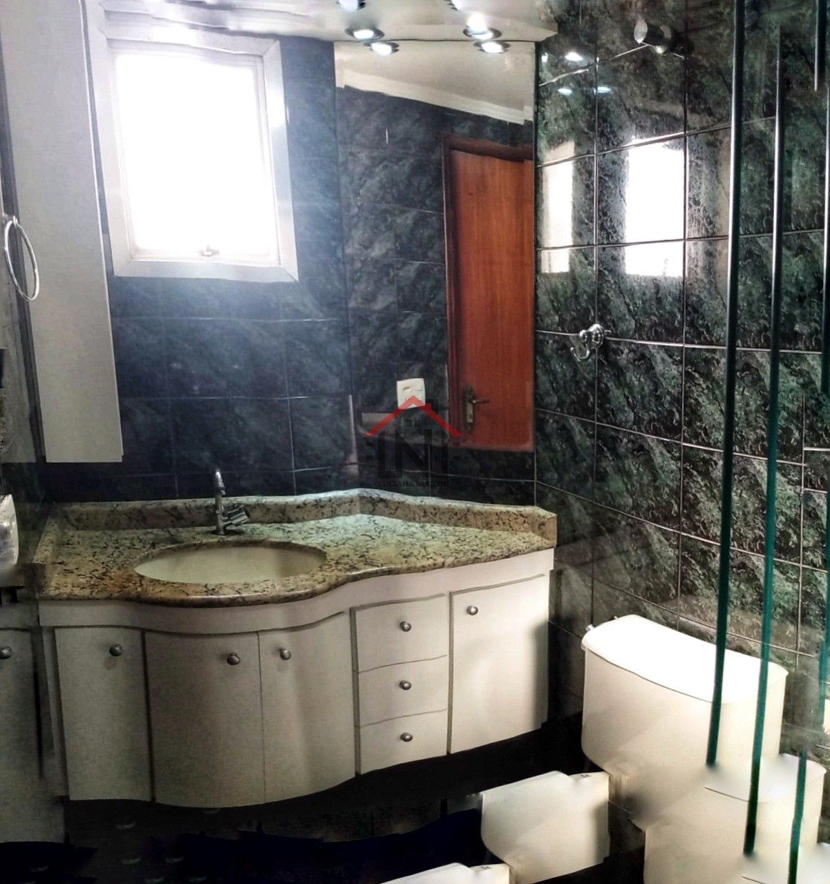 Imperdível Apartamento à Venda em São Paulo-SP - Vila Dom Pedro I: 3 Quartos, 1 Suíte, 1 Sala, 2 Banheiros, 3 Vagas, 189m²