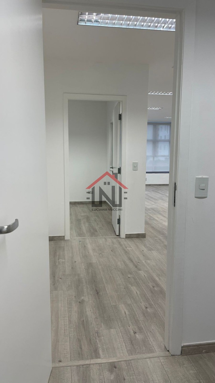 Conjunto Comercial à Venda ou Locação no Brooklin Paulista, São Paulo - 140m², 1 Sala, 1 Banheiro e 3 Vagas de Garagem