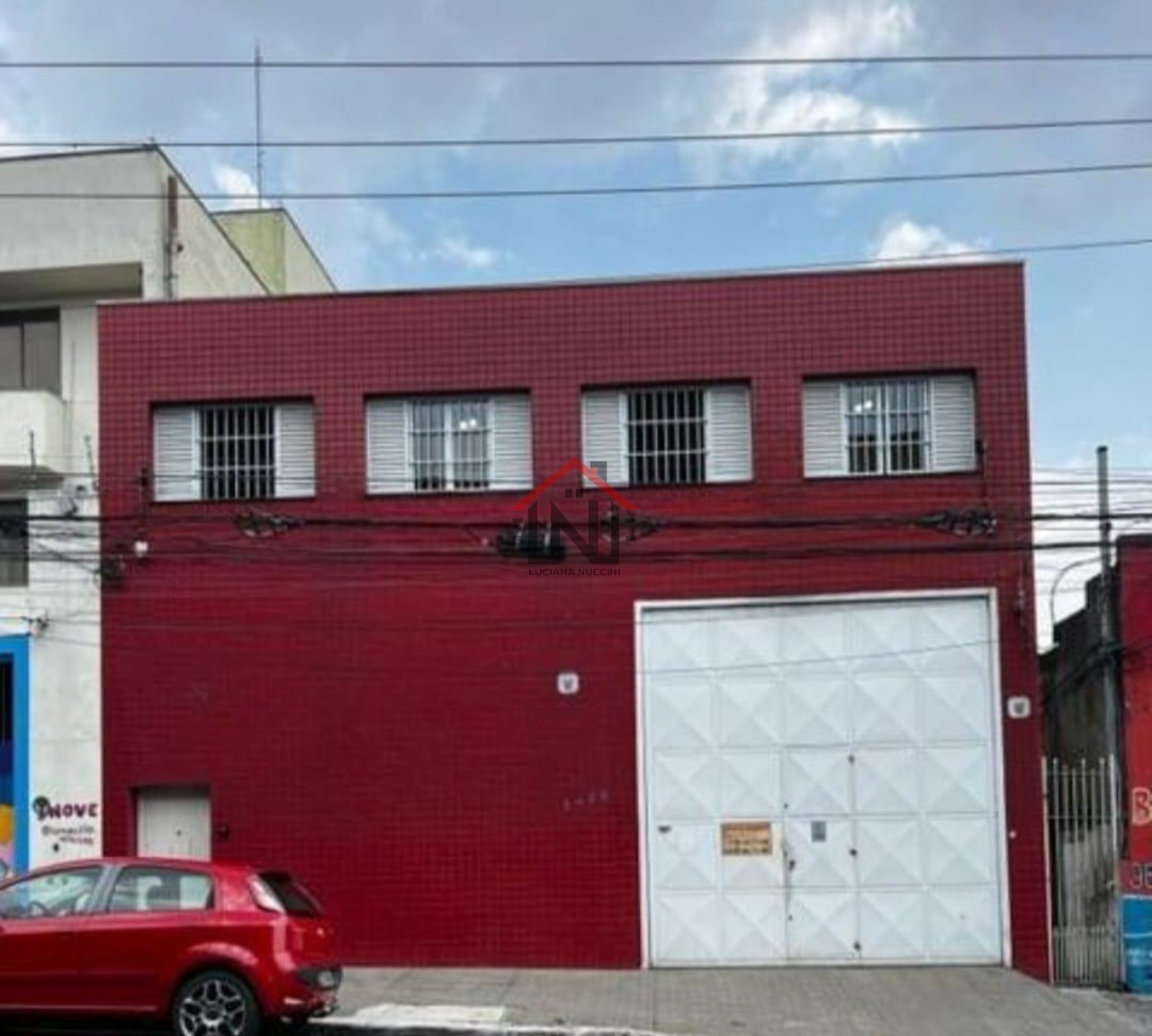 Oportunidade única: galpão comercial à venda em São Paulo-SP, com 6 salas, 5 banheiros, 1 vaga de garagem e 490m² de área.