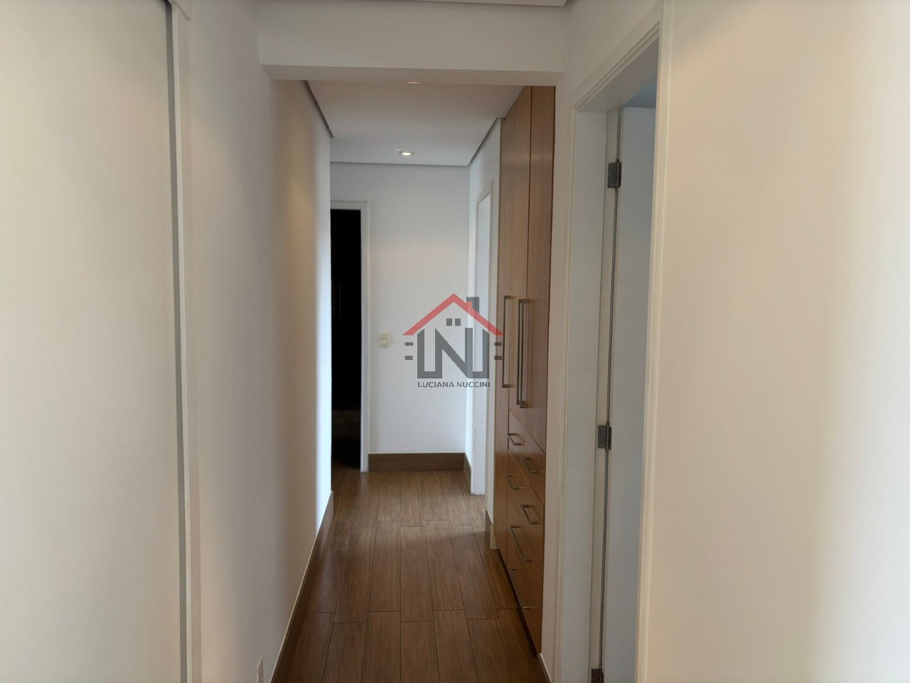 Apartamento Industrial de Luxo no Campo Belo - 4 Quartos, 4 Suítes, 6 Banheiros, 4 Vagas, 223m² - Venda ou Locação em SP