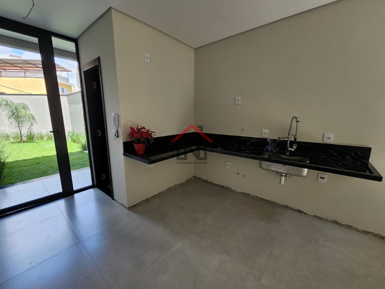 Apartamento de luxo com 3 suítes no Bosque da Saúde, São Paulo-SP: 4 banheiros, 2 vagas de garagem, 150m² de área