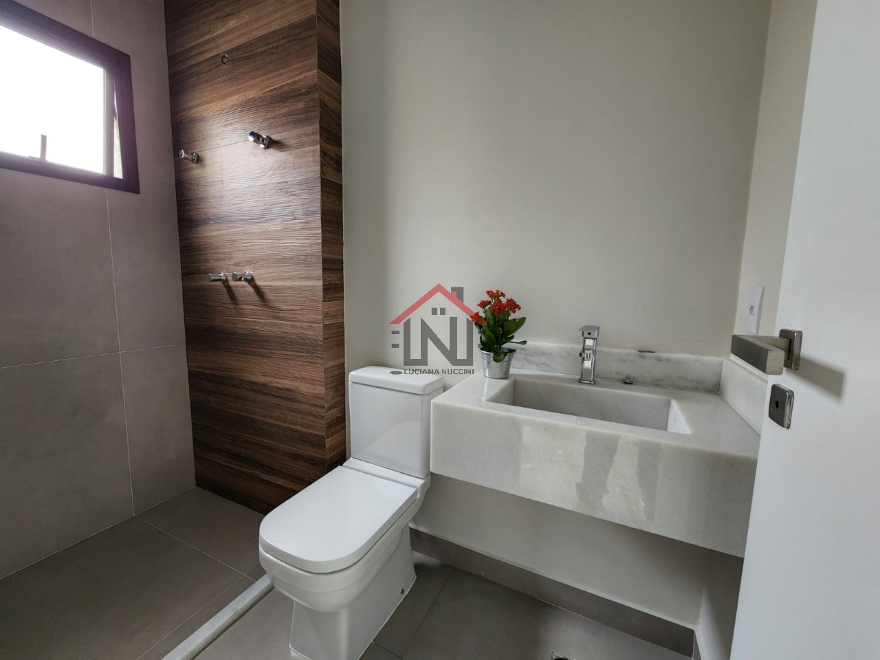 Apartamento de luxo com 3 suítes no Bosque da Saúde, São Paulo-SP: 4 banheiros, 2 vagas de garagem, 150m² de área
