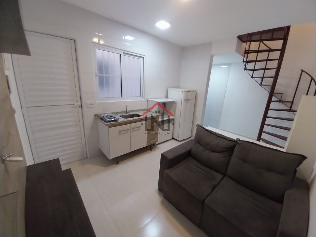 Aluguel de Apartamento com 1 Quarto e Suíte na Vila Dom Pedro I, São Paulo-SP: 35m², 2 Banheiros, Sala!