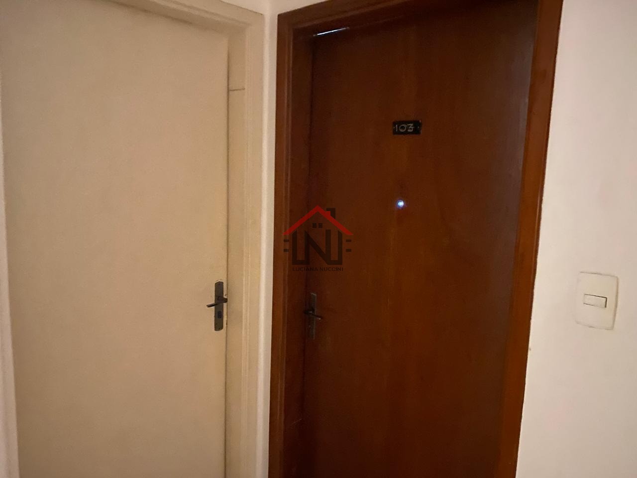 Apartamento no Jardim Paulista, São Paulo-SP: 2 quartos, sala, banheiro e vaga de garagem!