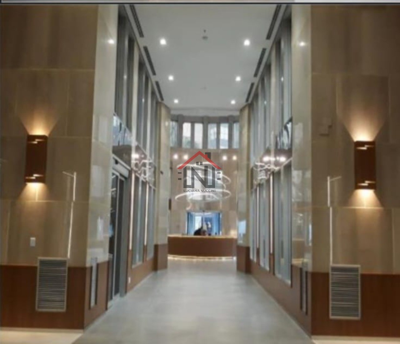Conjunto Comercial de Alto Padrão com 22 vagas de garagem na Chácara Santo Antônio, São Paulo-SP: 935,40 m² de Área.