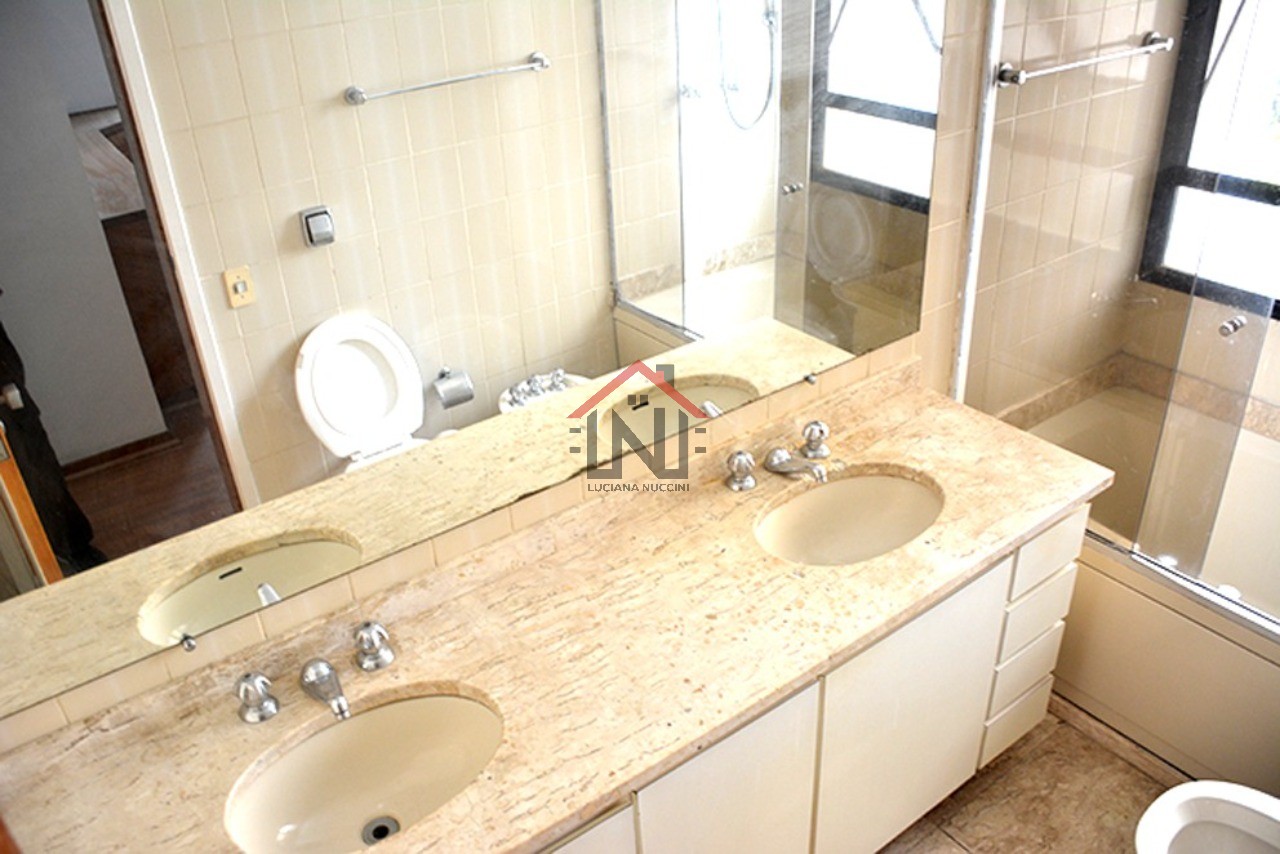 Imperdível! Apartamento de Luxo em São Paulo-SP, 3 quartos, 3 suítes, 3 vagas no Jardim Monte Verde - 195m². Confira já!