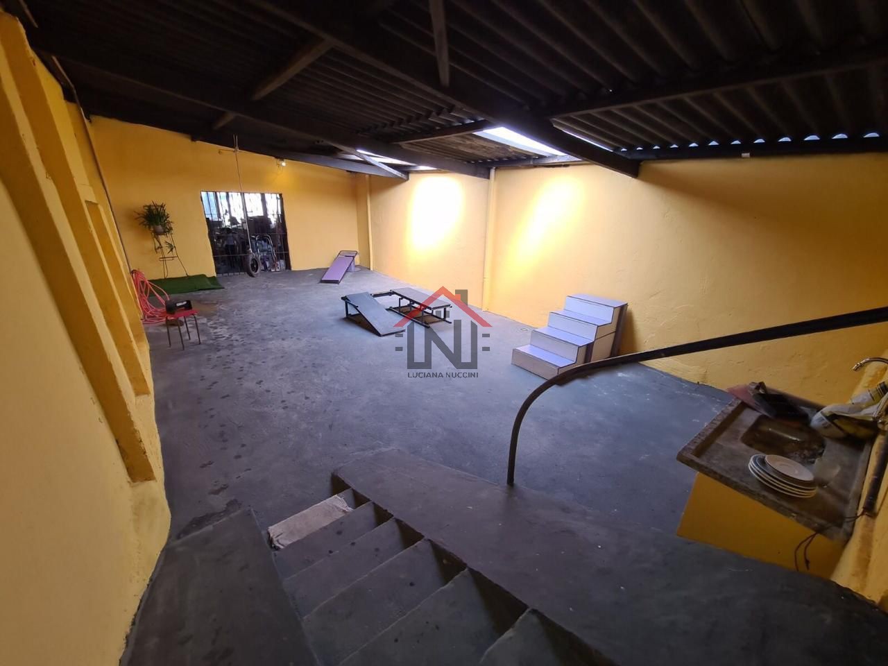 Galpão Industrial de Alto Padrão para Locação em Pinheiros, São Paulo-SP: 3 Banheiros, 370m² - Imperdível!