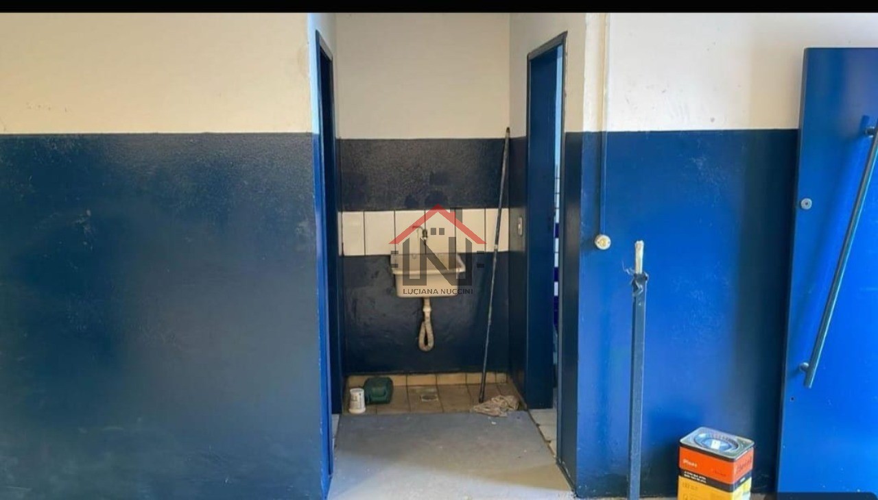 Galpão industrial para locação em São Paulo-SP, Vila Carioca: 1 sala, 4 banheiros, 2 vagas de garagem, 329m². Aproveite!