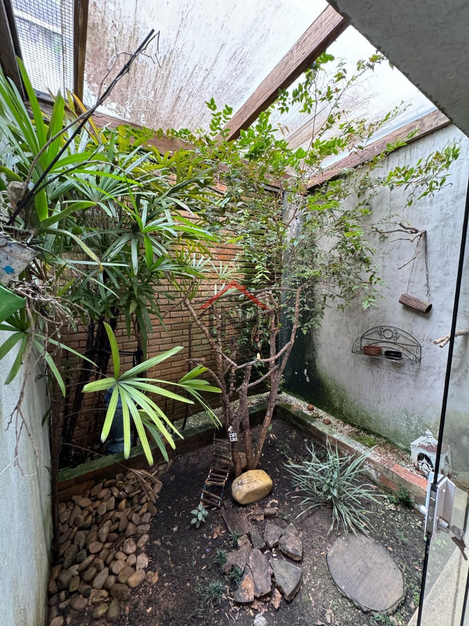 Imperdível Casa à Venda em Santo Amaro - São Paulo-SP: 4 Quartos, 2 Suítes, 1 Sala, 4 Banheiros, 2 Vagas de Garagem. Confira!