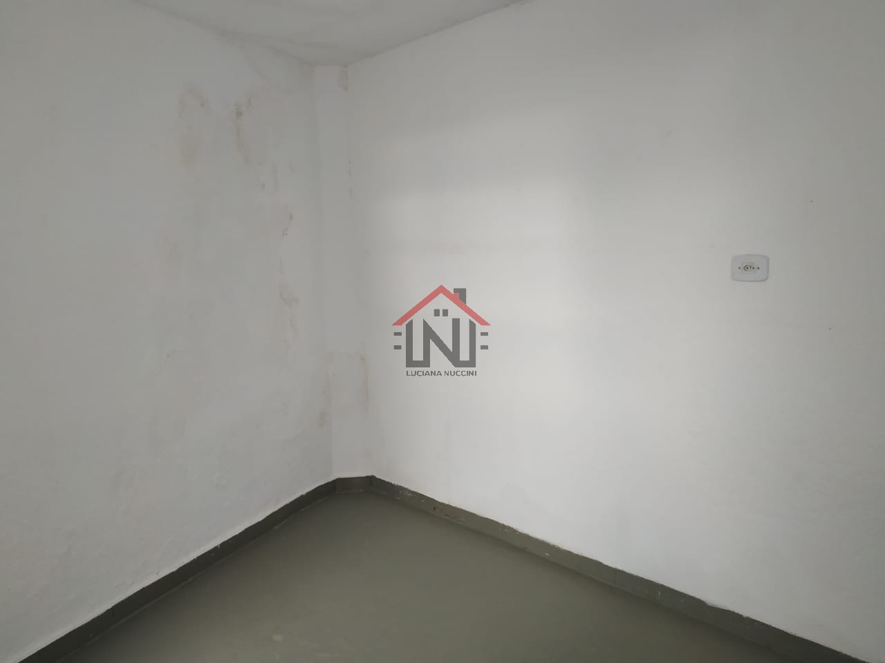 Imperdível oportunidade: Casa à venda em São Paulo-SP, Vila Liviero, 4 quartos, 1 sala, 3 banheiros, 1 vaga, 130m².