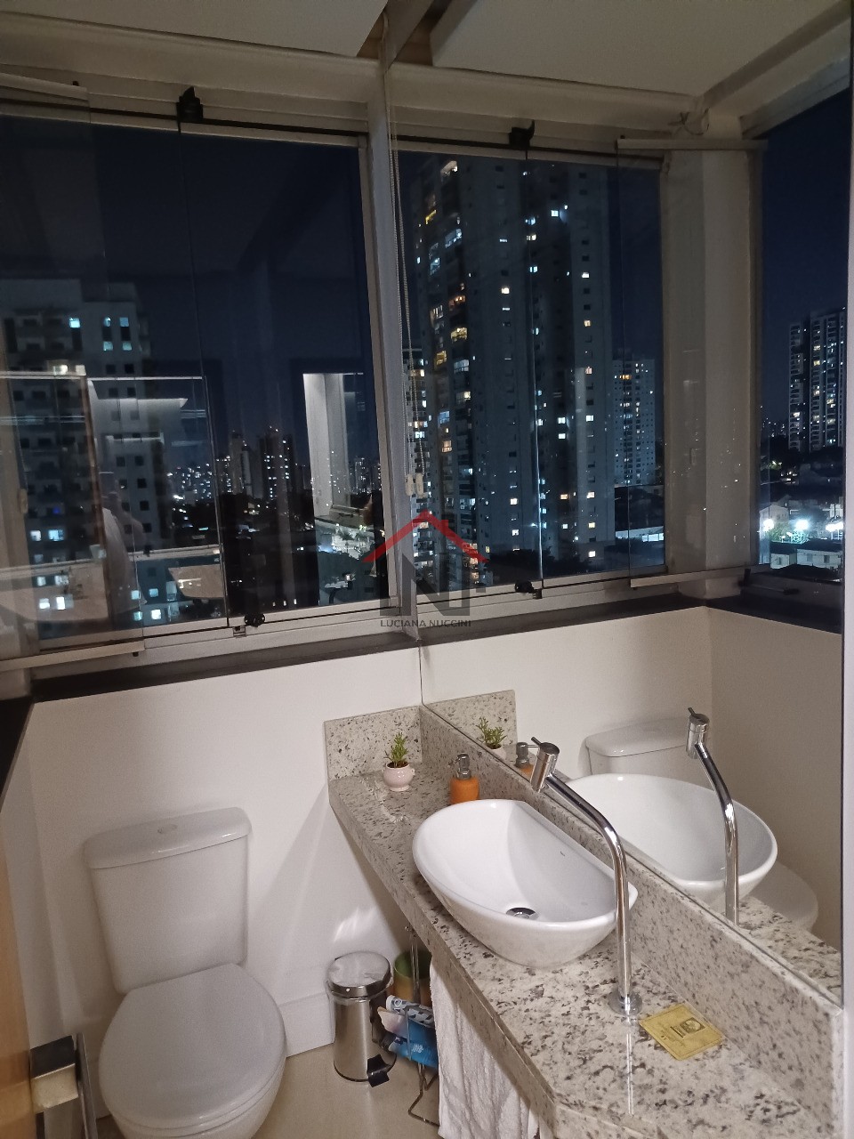 Apartamento à venda em SP: 3 quartos, 1 suíte, 3 banheiros, 3 vagas. Venha conhecer na Vila Dom Pedro I!