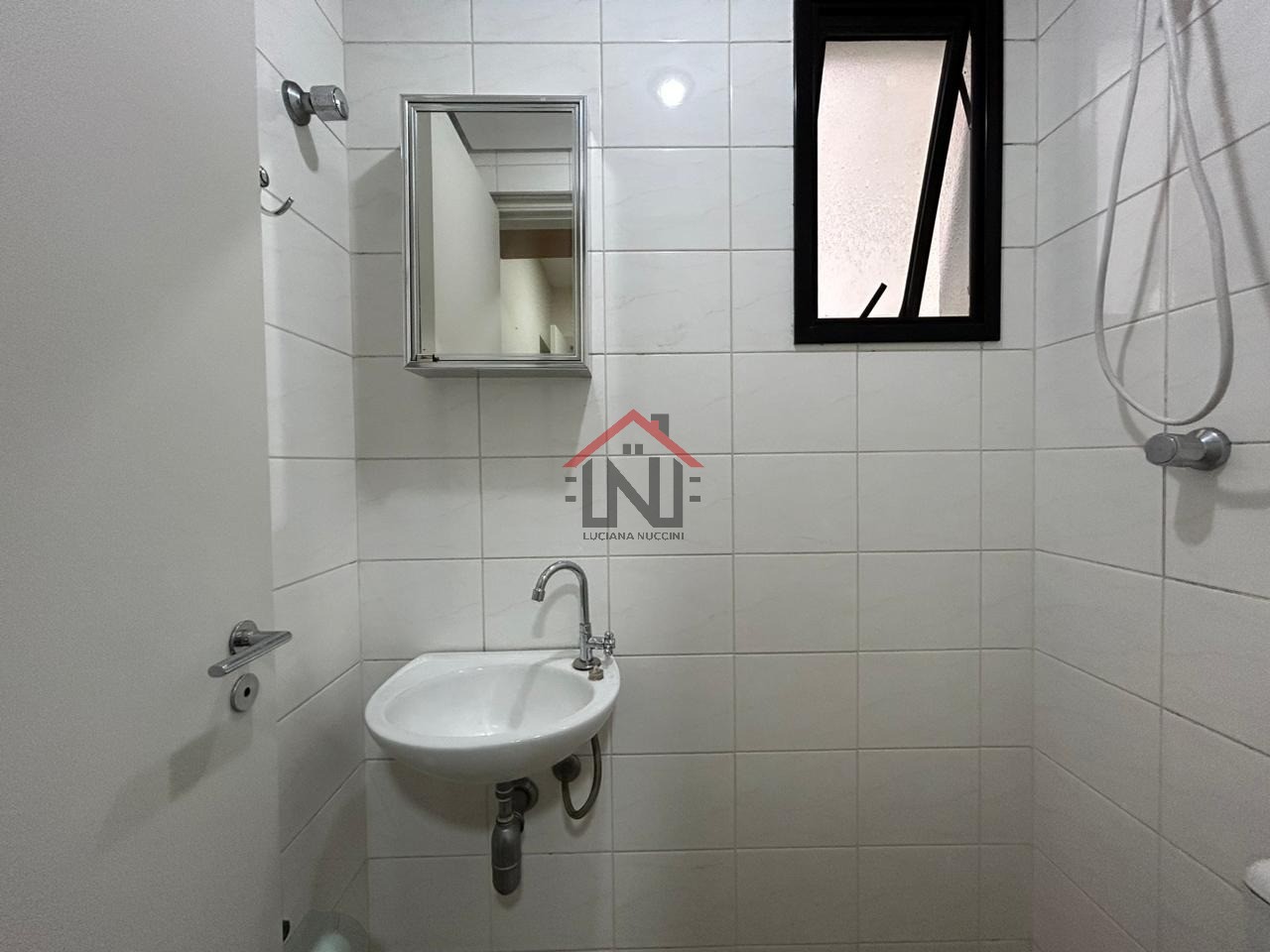 Apartamento para locação na Vila Cordeiro, São Paulo-SP: 3 quartos, 1 suíte, 2 vagas, 102m² de área.