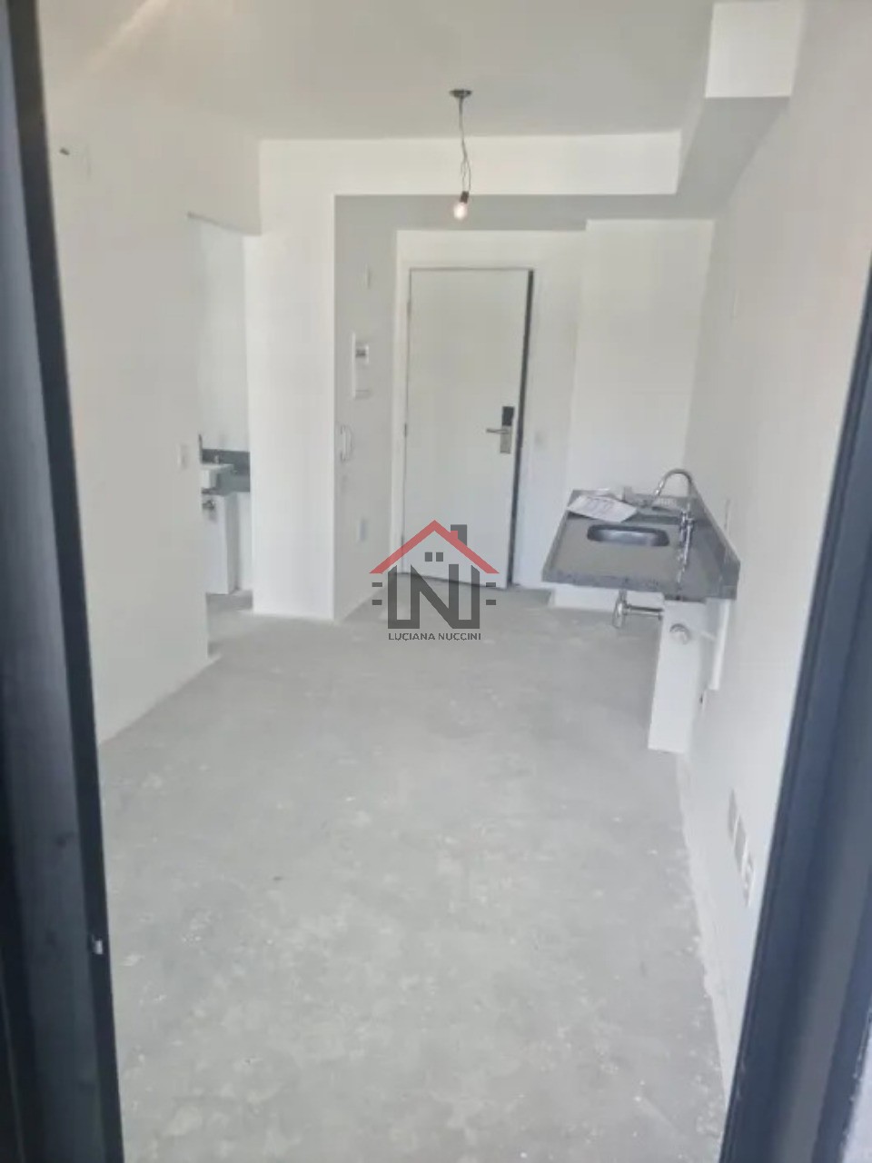Apartamento à venda em Indianópolis, São Paulo-SP! 1 quarto, 1 sala, 1 banheiro, 29m². Venha conferir!