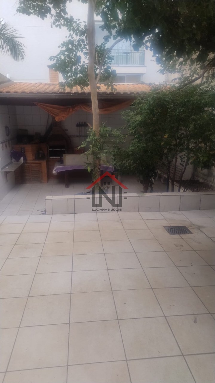 Imperdível Casa à Venda em São Paulo-SP, Bairro Ipiranga: 5 Quartos, 1 Sala, 3 Banheiros, 2 Vagas de Garagem!