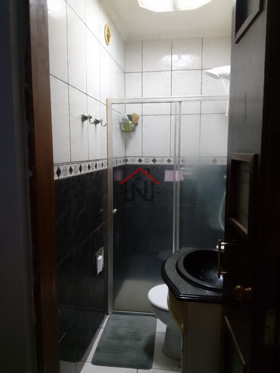 Imperdível Casa à Venda em São Paulo-SP, Bairro Ipiranga: 5 Quartos, 1 Sala, 3 Banheiros, 2 Vagas de Garagem!