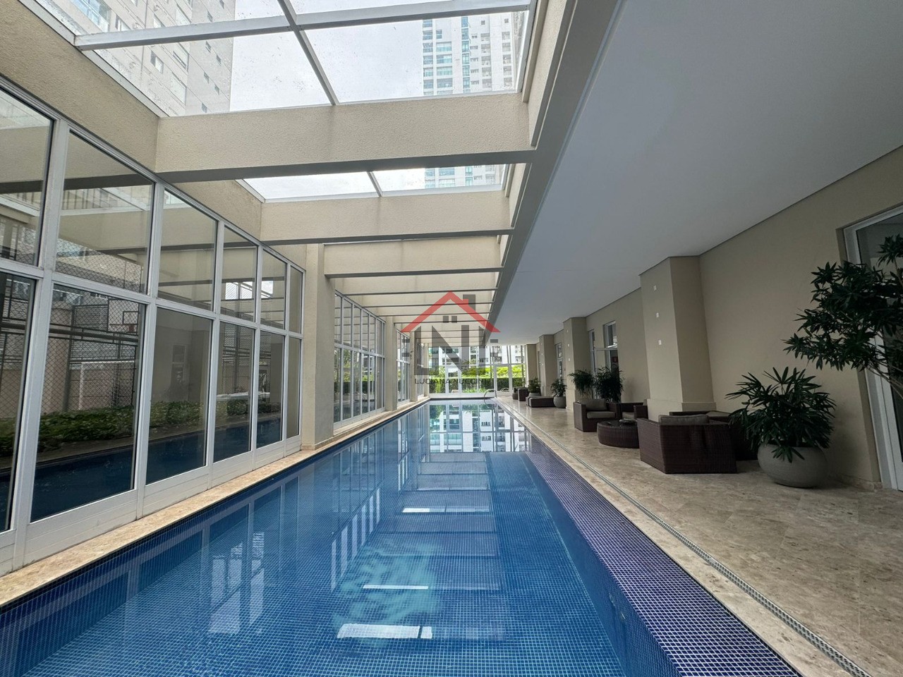 Apartamento Industrial de Luxo no Campo Belo - 4 Quartos, 4 Suítes, 6 Banheiros, 4 Vagas, 223m² - Venda ou Locação em SP