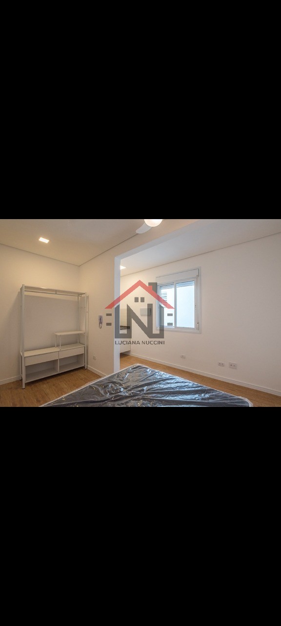 Studio para Locação na Aclimação, São Paulo-SP: 1 Quarto, 1 Sala, 1 Banheiro, 22m² de Área