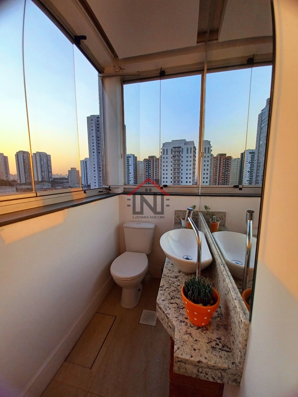 Apartamento à venda em SP: 3 quartos, 1 suíte, 3 banheiros, 3 vagas. Venha conhecer na Vila Dom Pedro I!