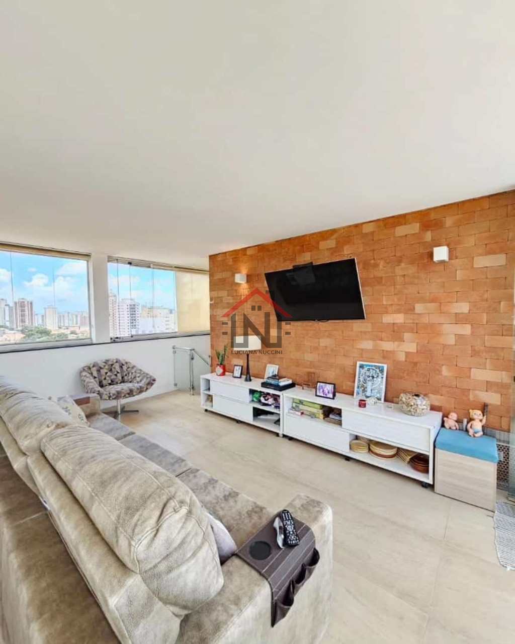 Apartamento à venda em SP: 3 quartos, 1 suíte, 3 banheiros, 3 vagas. Venha conhecer na Vila Dom Pedro I!