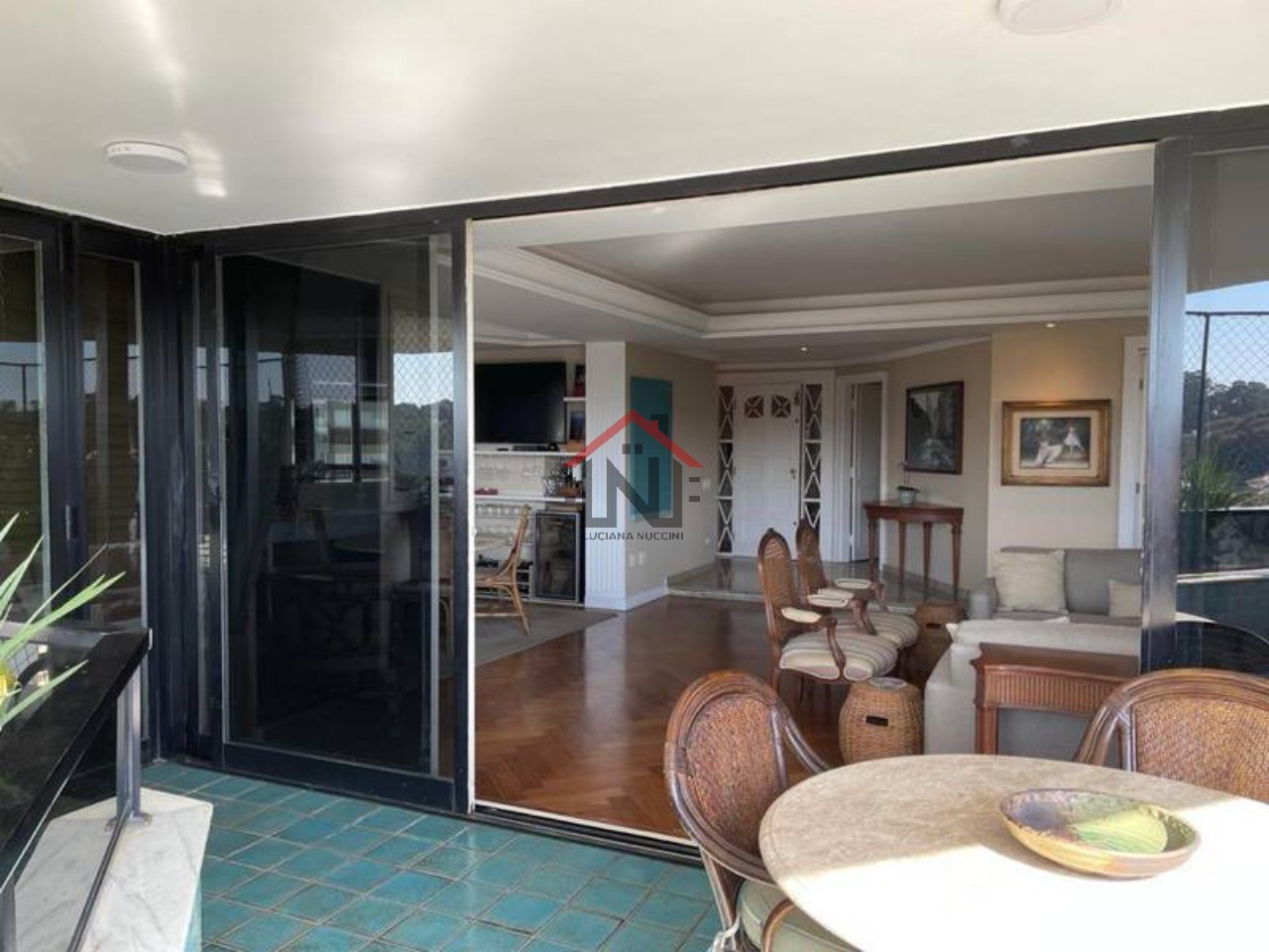 Apartamento de Luxo para Locação no Real Parque, São Paulo-SP: 4 Quartos, 4 Suítes, 1 Sala, 5 Banheiros, 6 Vagas, 370m² Área.