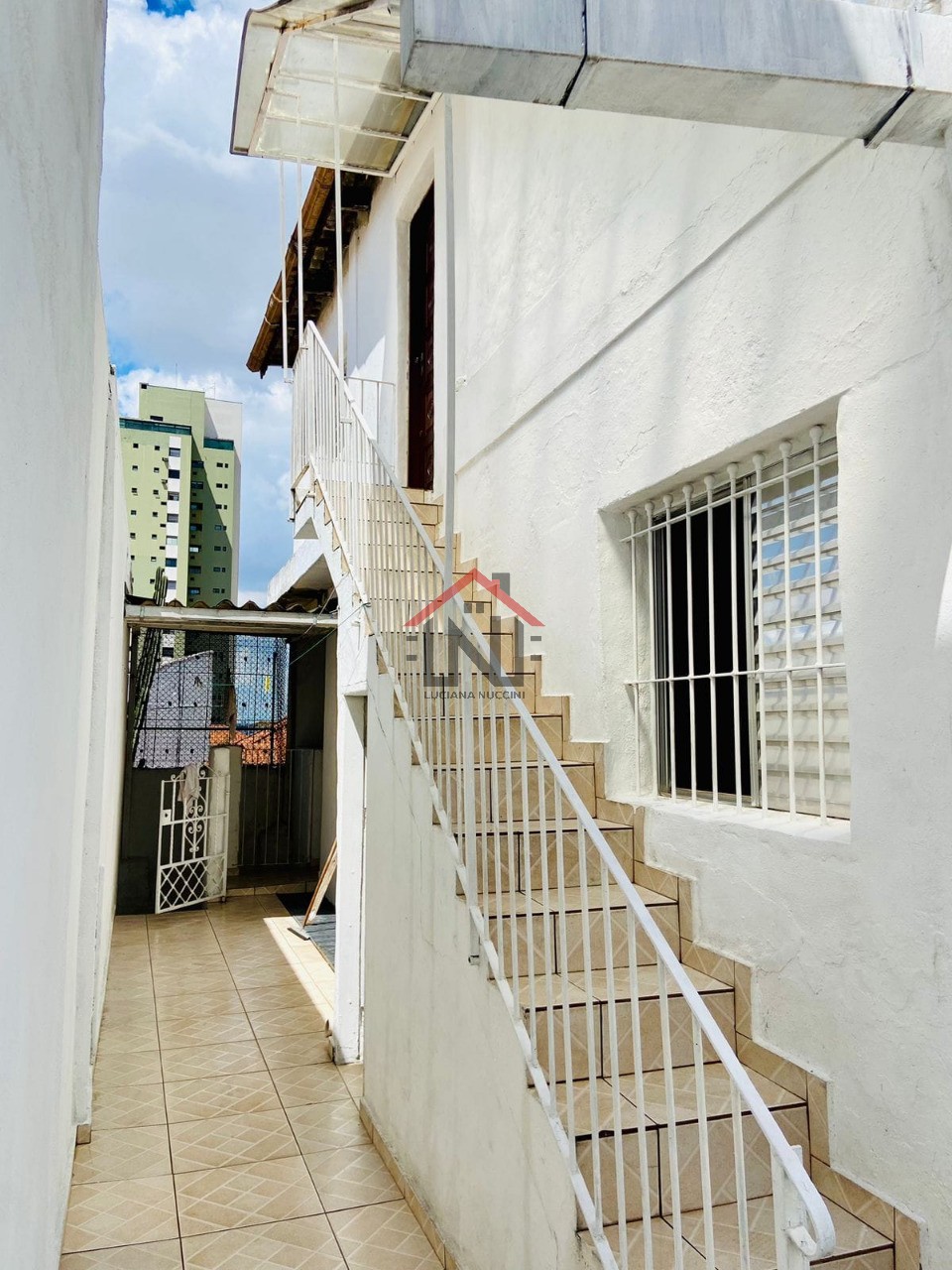 Imperdível! Casa à venda em São Paulo-SP, no Ipiranga. 4 quartos, 2 suítes, 1 sala, 3 banheiros, 2 vagas de garagem. 650m².