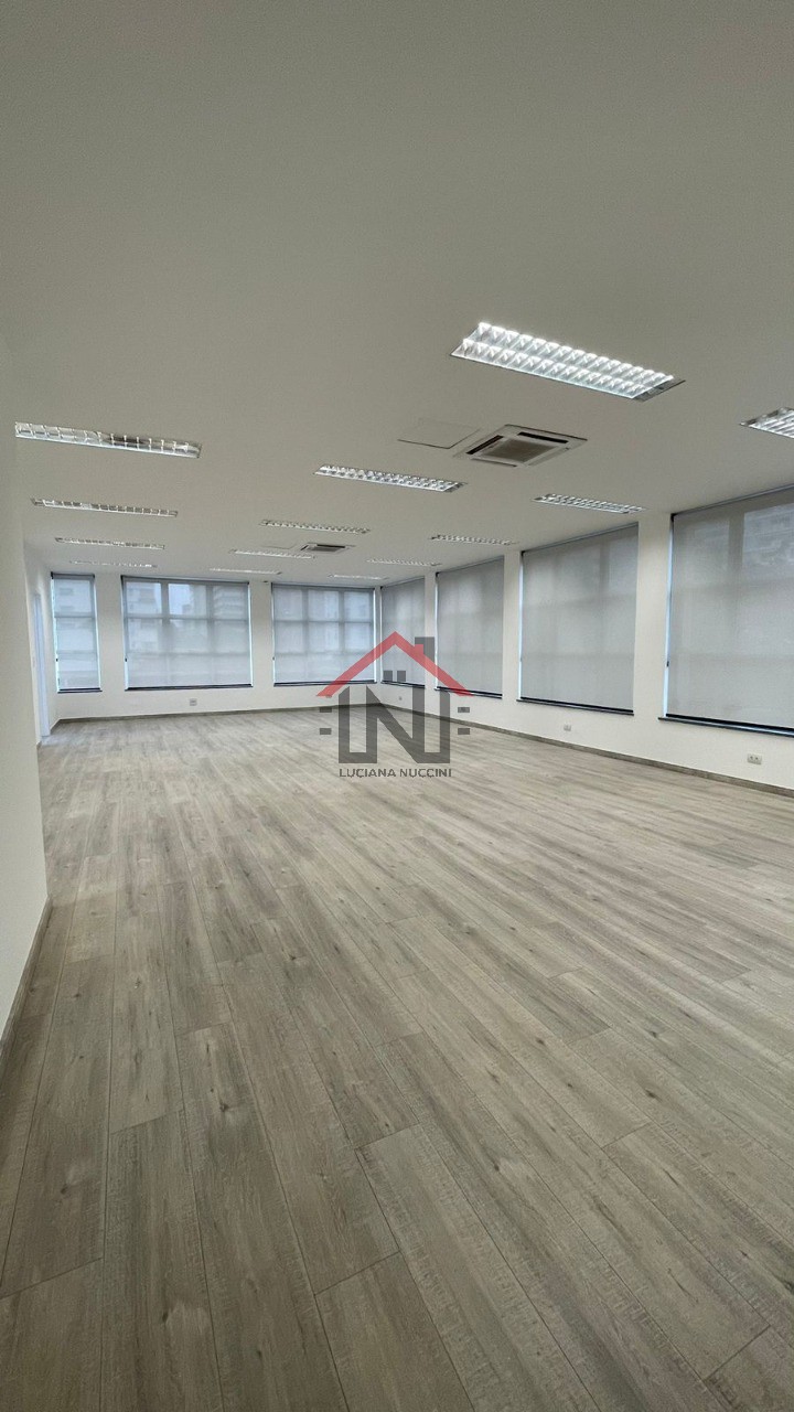 Conjunto Comercial à Venda ou Locação no Brooklin Paulista, São Paulo - 140m², 1 Sala, 1 Banheiro e 3 Vagas de Garagem