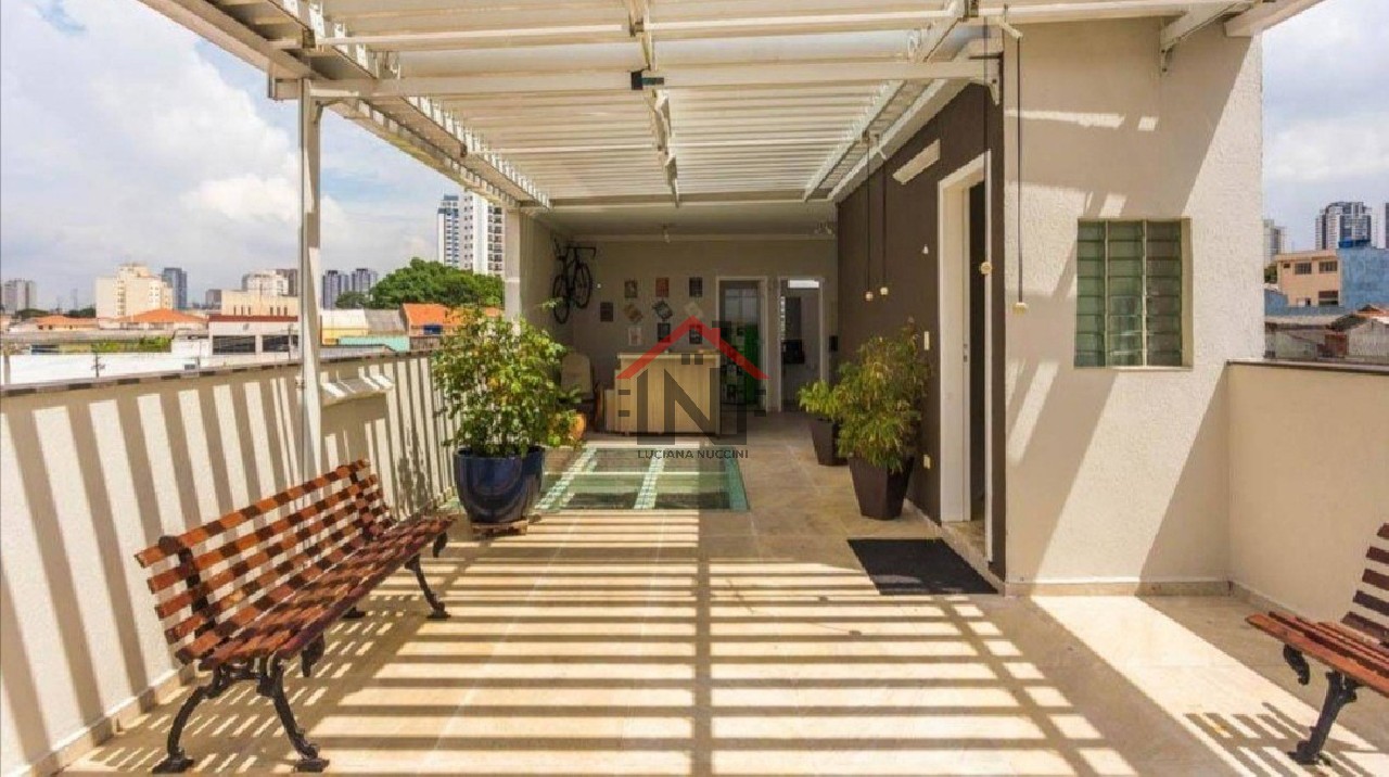 Sobrado Residencial à Venda no Ipiranga, São Paulo: 2 Suítes, 3 Salas, 2 Vagas - Imperdível Oportunidade!
