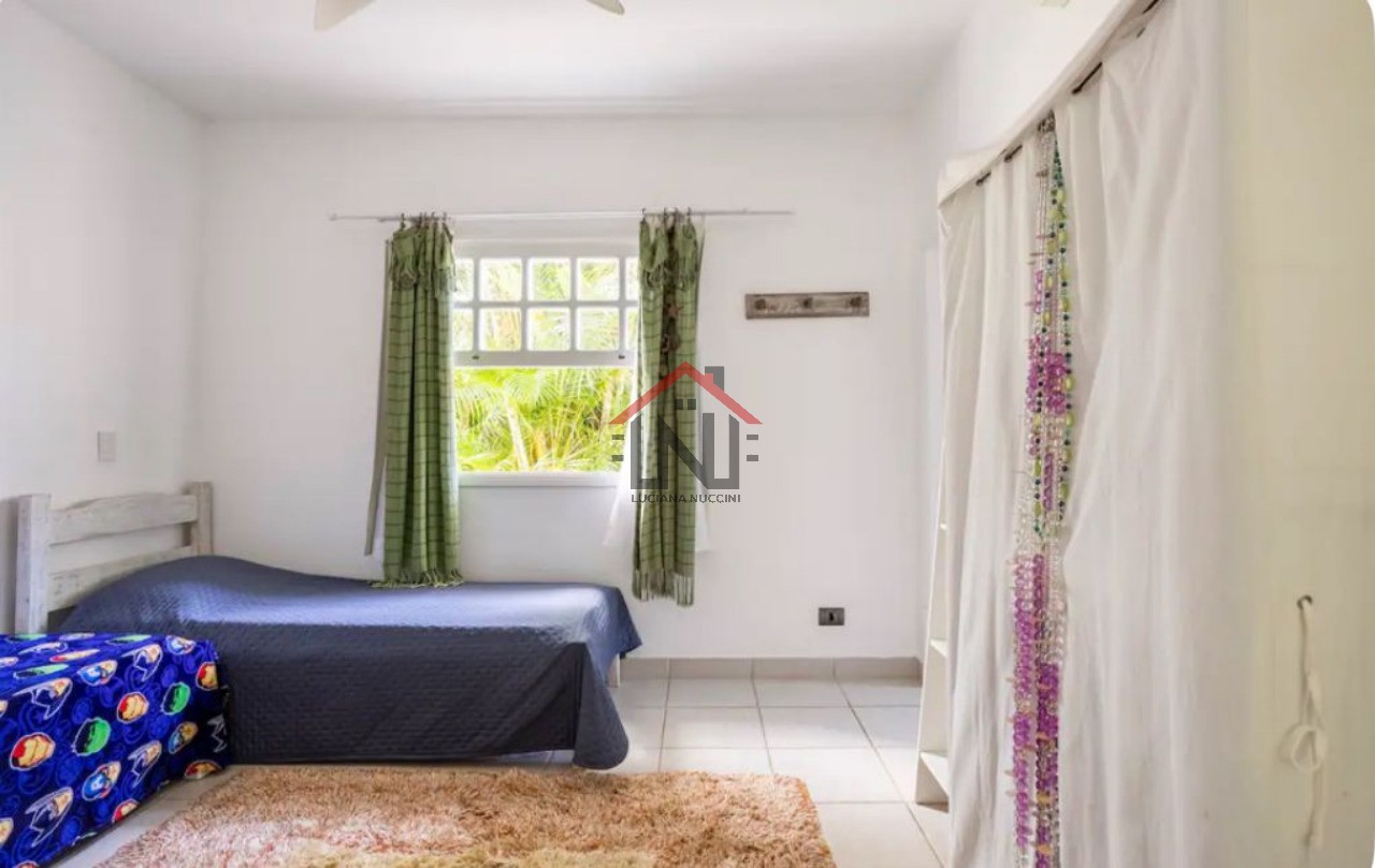 Casa à venda em São Sebastião-SP, bairro Paúba: 3 quartos, 1 sala, 2 banheiros, 240,00 m² de área.