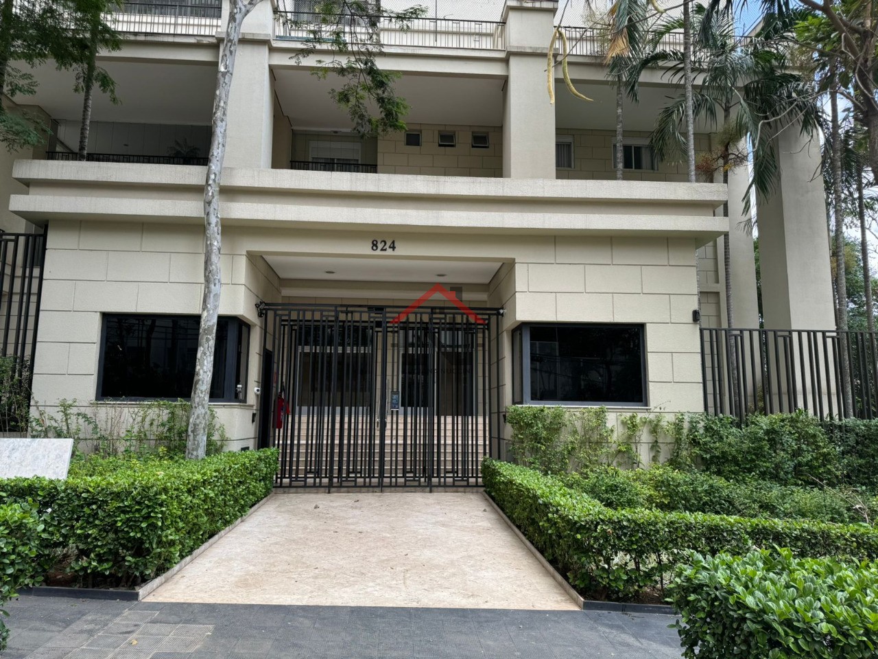 Apartamento Industrial de Luxo no Campo Belo - 4 Quartos, 4 Suítes, 6 Banheiros, 4 Vagas, 223m² - Venda ou Locação em SP