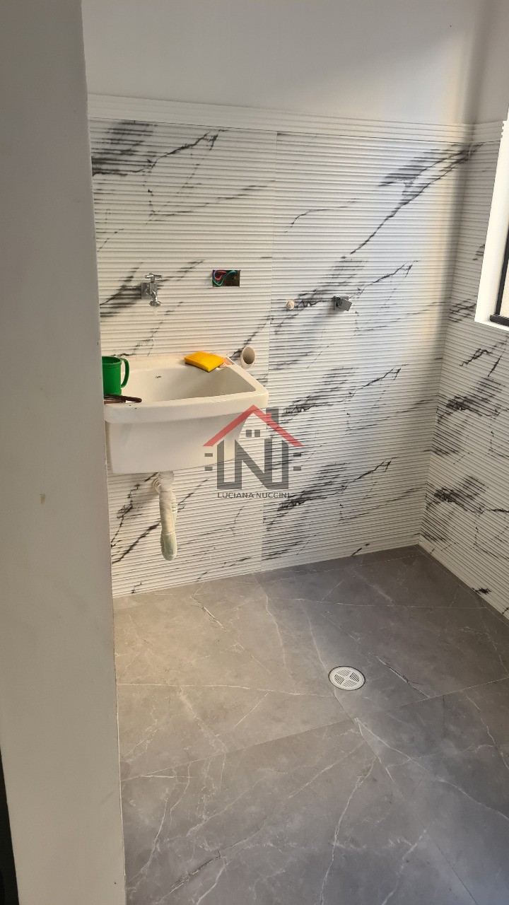 Imperdível! Casa à venda em São Paulo - Chácara Inglesa, 3 quartos, 3 suítes, 2 salas, 4 banheiros, 2 vagas, 165m².