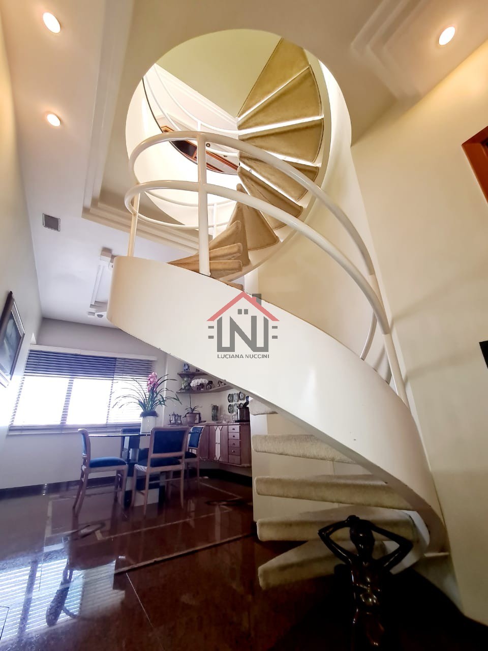 Imperdível! Apartamento de luxo em Moema com 4 quartos e 472m² à venda em São Paulo-SP